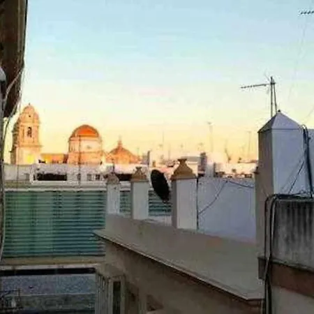 Precioso Atico En El Centro Historico De Apartman Cádiz