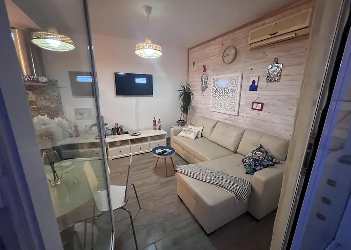 Precioso Atico En El Centro Historico De *